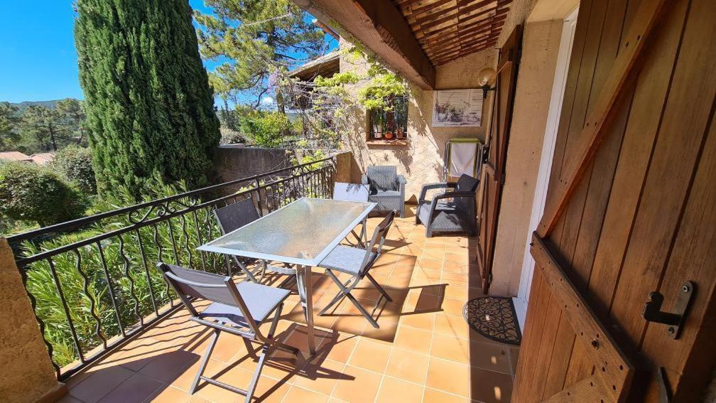 Gite Romantic Room Le Val 外观 照片