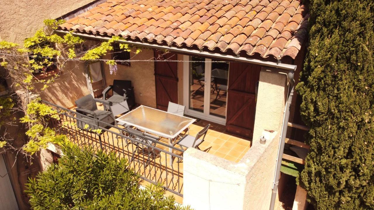 Gite Romantic Room Le Val 外观 照片